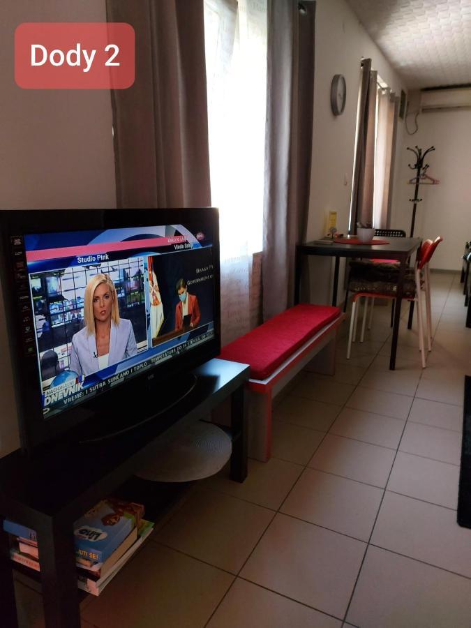Dody Apartmani Leskovac  Buitenkant foto