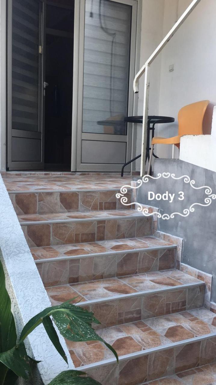 Dody Apartmani Leskovac  Buitenkant foto