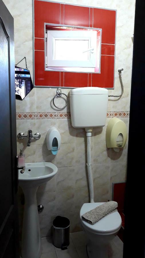 Dody Apartmani Leskovac  Buitenkant foto